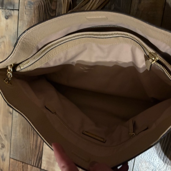 Tory Burch Shoulder Bag with Chain Straps - Picture 4 of 5